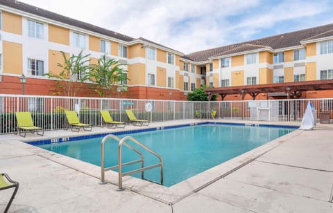 Extended Stay America Suites -Orlando Lake Buena Vista Hotel in Orlando