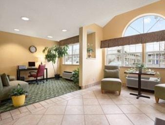 Days Inn & Suites by Wyndham Lafayette IN Hotel in Lafayette