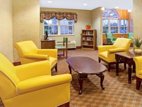 Microtel Inn & Suites by Wyndham Walterboro Hotel in Walterboro