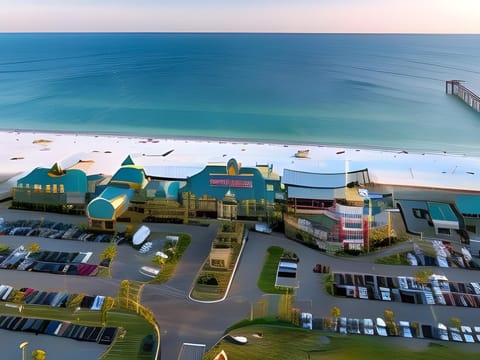 Hole Inn the Wall Hotel - Fort Walton Beach - Sunset Plaza - near Beaches & Hurlburt Motel in Fort Walton Beach