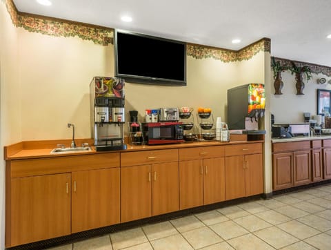 Microtel Inn & Suites by Wyndham Auburn Hotel in Auburn