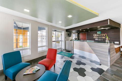 Quality Inn & Suites Sacramento Downtown Area Hotel in Sacramento