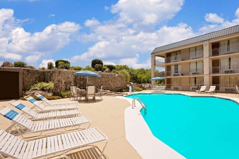 Rodeway Inn Cleveland TN I-75 Hotel in Cleveland