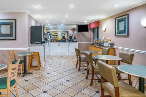 La Quinta Inn & Suites by Wyndham Nashville Franklin Hotel in Franklin