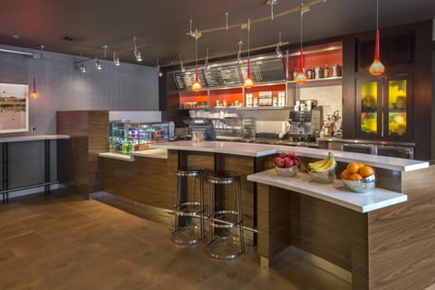 Courtyard by Marriott Grand Rapids Airport Hotel in Kentwood