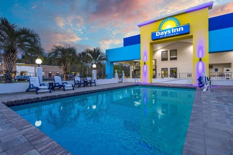 Days Inn by Wyndham Ladson Summerville Charleston Hotel in Goose Creek