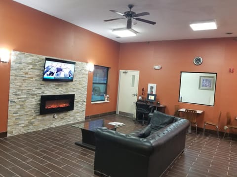 Super 8 By Wyndham Bellefontaine Hotel in Ohio