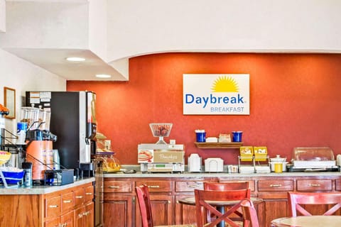 Days Inn by Wyndham Covington Hotel in Tennessee