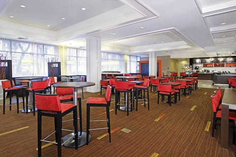 Courtyard by Marriott Oakland Downtown Hotel in Alameda