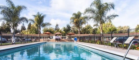 Tri Valley Inn & Suites Motel in Pleasanton