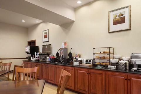 Country Inn & Suites by Radisson, Crestview, FL Hotel in Crestview