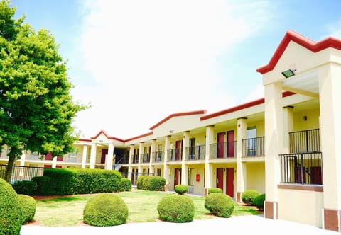 Red Roof Inn Atlanta - Suwanee/ Mall of Georgia Hotel in Suwanee