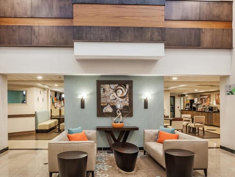 Wingate by Wyndham Chicago Schaumburg Hotel in Schaumburg