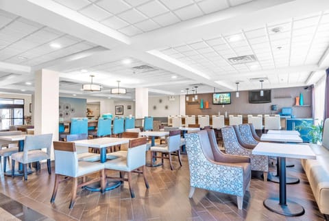 Wingate by Wyndham Chicago Schaumburg Hotel in Schaumburg