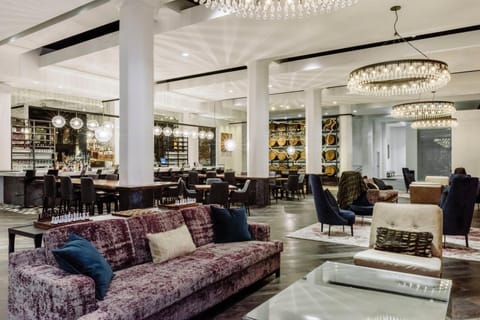 Hotel Covington Cincinnati Riverfront Hotel in Covington