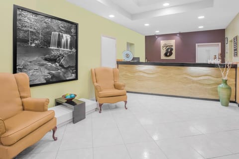 Super 8 By Wyndham Clarksville Ar Hotel in Arkansas