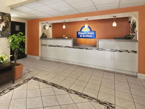 Days Inn & Suites by Wyndham Stevens Point Hotel in Stevens Point
