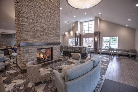 Howard Johnson by Wyndham Middletown Newport Area Hotel in Newport