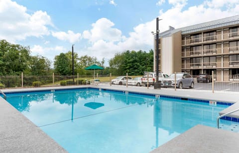 Extended Stay America Suites - Bristol Hotel in Bristol