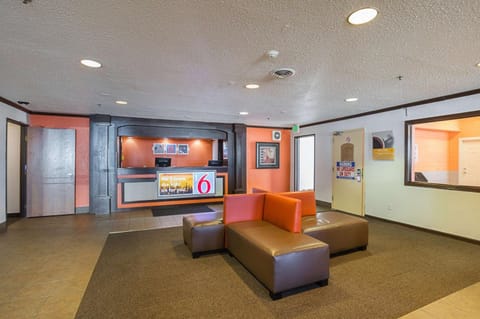 Motel 6 Waterloo, IA - Crossroads Mall - Cedar Falls Hotel in Waterloo