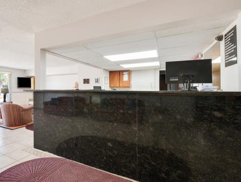 Super 8 By Wyndham College Station Hotel in College Station