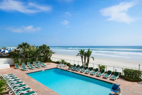 Days Inn by Wyndham Daytona Oceanfront Hotel in Daytona Beach Shores