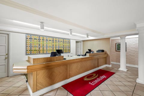 Econo Lodge Augusta North - Washington Road Hotel in Augusta