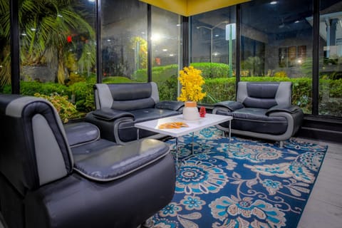 Super 8 by Wyndham Hardeeville/Savannah North Hotel in Hardeeville