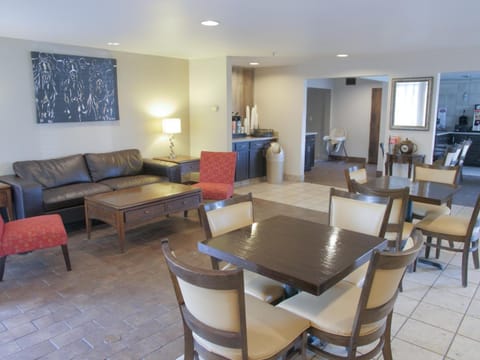 Baymont by Wyndham Louisville East Hotel in Hurstbourne