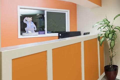 Travelodge by Wyndham Seymour Hotel in Indiana