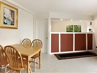 Travelodge by Wyndham Seymour Hotel in Indiana