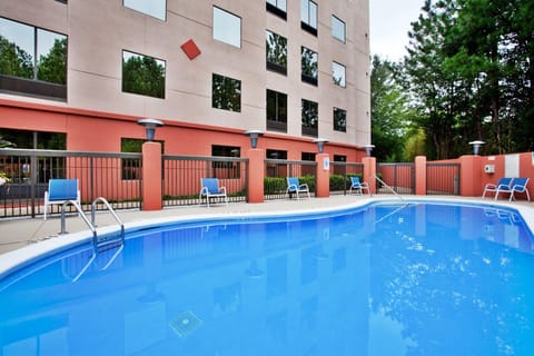 Holiday Inn Express Hotel & Suites Lawrenceville By IHG Hotel in Lawrenceville