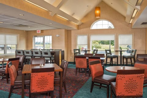 Sonesta ES Suites Charleston Hotel in Charleston