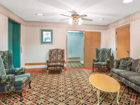 Days Inn by Wyndham Panama City/Callaway Hotel in Highway 30A Florida Beach