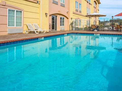 La Quinta Inn & Suites by Wyndham Vicksburg Hotel in Vicksburg