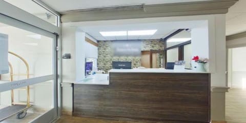 Days Hotel & Conference Center by Wyndham Danville Hotel in Danville