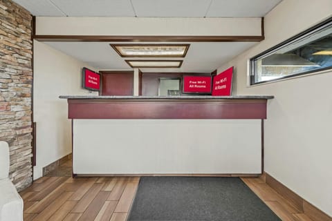 Red Roof Inn Jackson Downtown - Fairgrounds Hotel in Flowood