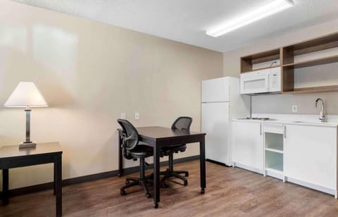 Extended Stay America Suites - Houston - Katy Freeway - Energy Corridor Hotel in Addicks