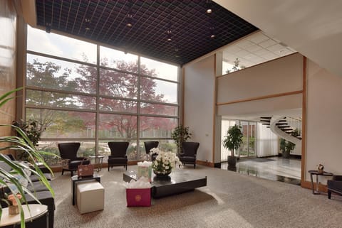 Somerset Inn Hotel in Troy