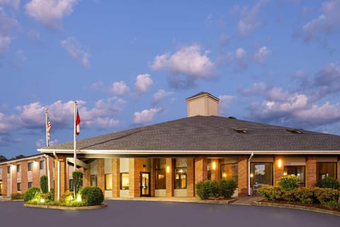 Baymont by Wyndham LaGrange Hotel in LaGrange