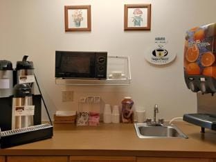 Super 8 By Wyndham Ticonderoga Hotel in Ticonderoga