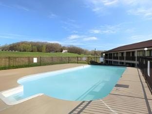 Days Inn by Wyndham Hannibal Hotel in Hannibal