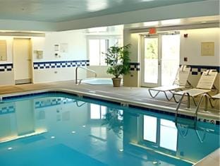 Fairfield by Marriott Inn & Suites Chicago St. Charles Hotel in Saint Charles