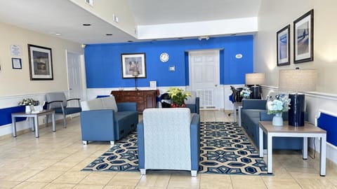 Baymont by Wyndham Greenwood Hotel in Lake Greenwood