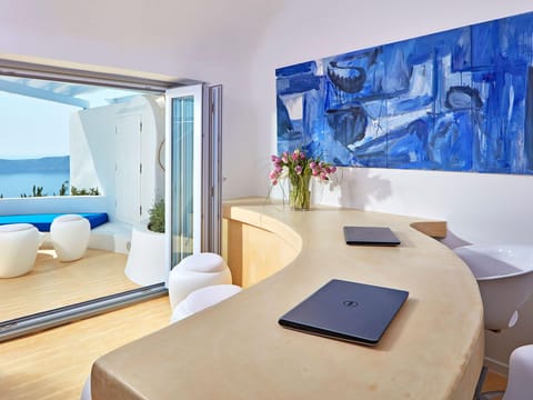 Astra Suites Hotel in Santorini