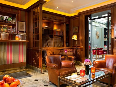 Bar/lounge