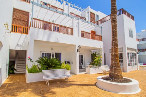 Vista Mar Apartamentos Apartment hotel in Puerto del Carmen