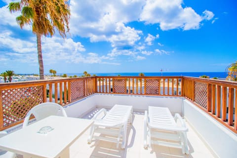 Vista Mar Apartamentos Apartment hotel in Puerto del Carmen