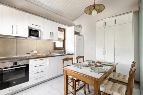 Trikorfo Beach. Apartment hotel in Halkidiki