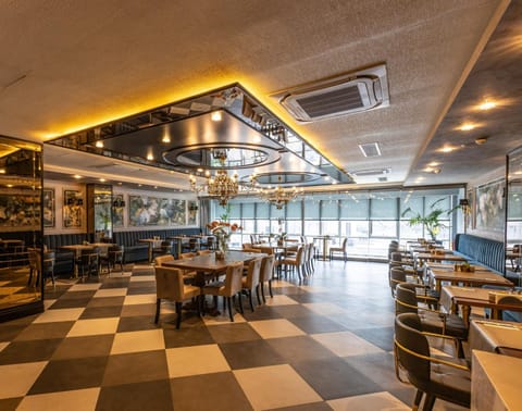 The New Hotel Zeybek Hotel in Izmir